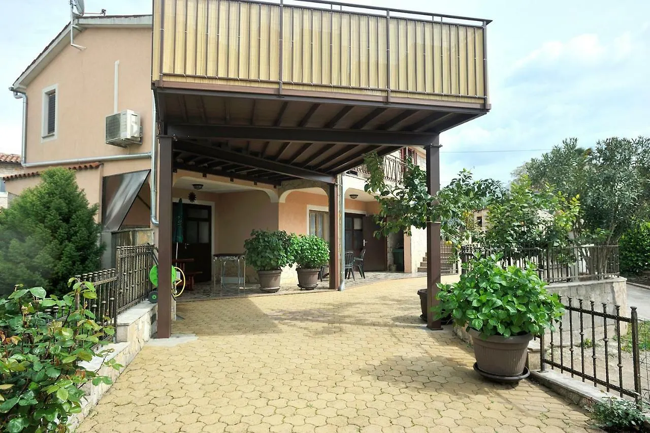 Villa Michelle Karojba